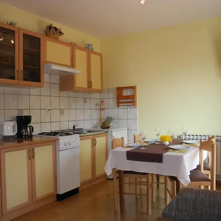 شقة Bozena With Balcony And Sea View دْغاماي