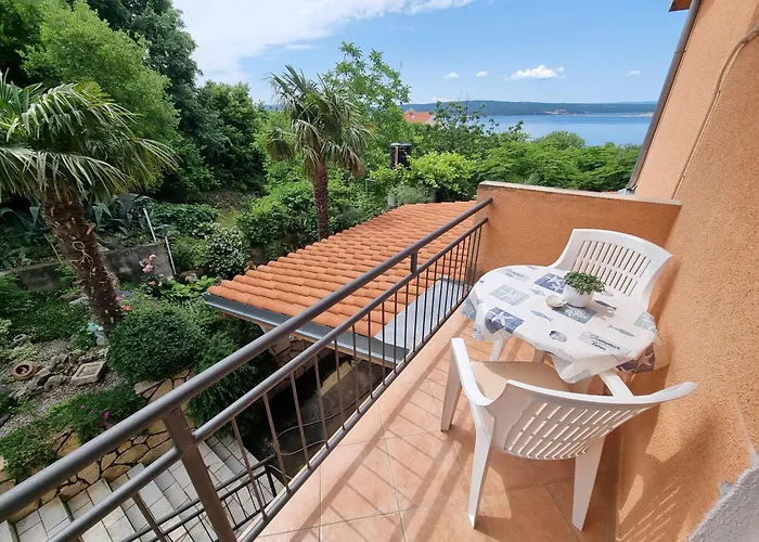 아파트 Bozena With Balcony And Sea View *
