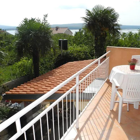 Bozena With Balcony And Sea View Apartman *