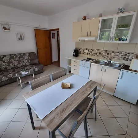 Bozena With Balcony And Sea View Apartman Dramalj