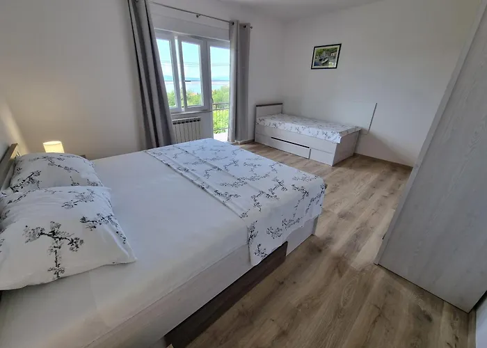 Appartement Bozena With Balcony And Sea View